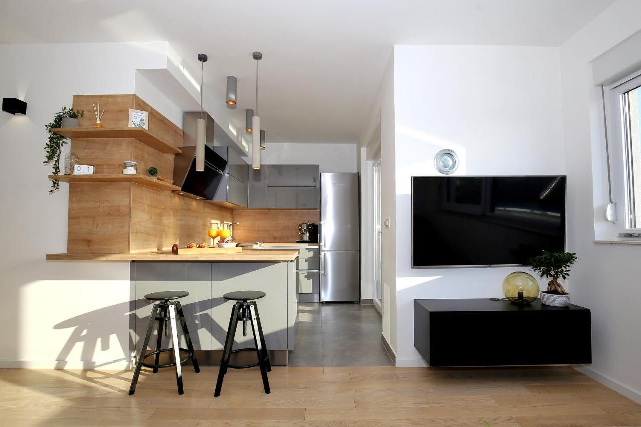 Esso Roof Terrace Apartment ซาดาร์ ภายนอก รูปภาพ