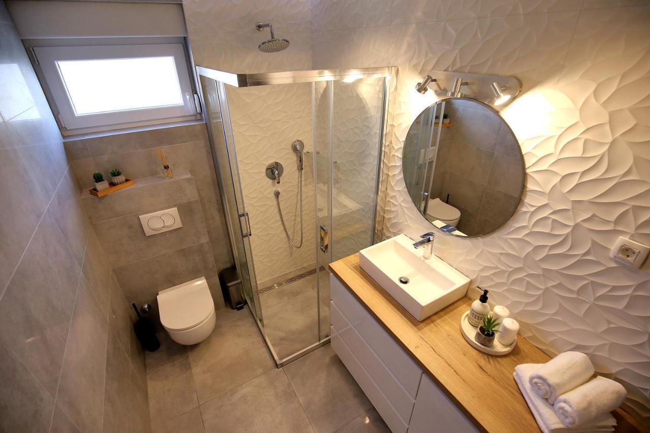 Esso Roof Terrace Apartment ซาดาร์ ภายนอก รูปภาพ