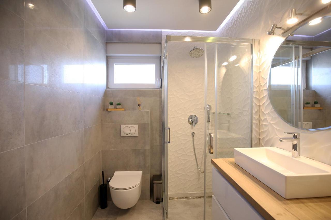 Esso Private Roof Terrace Apartment ซาดาร์ ภายนอก รูปภาพ