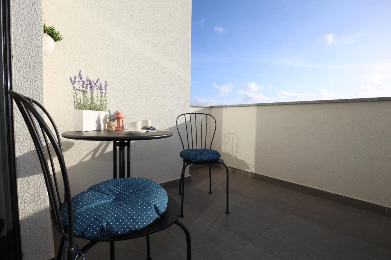 Esso Roof Terrace Apartment ซาดาร์ ภายนอก รูปภาพ