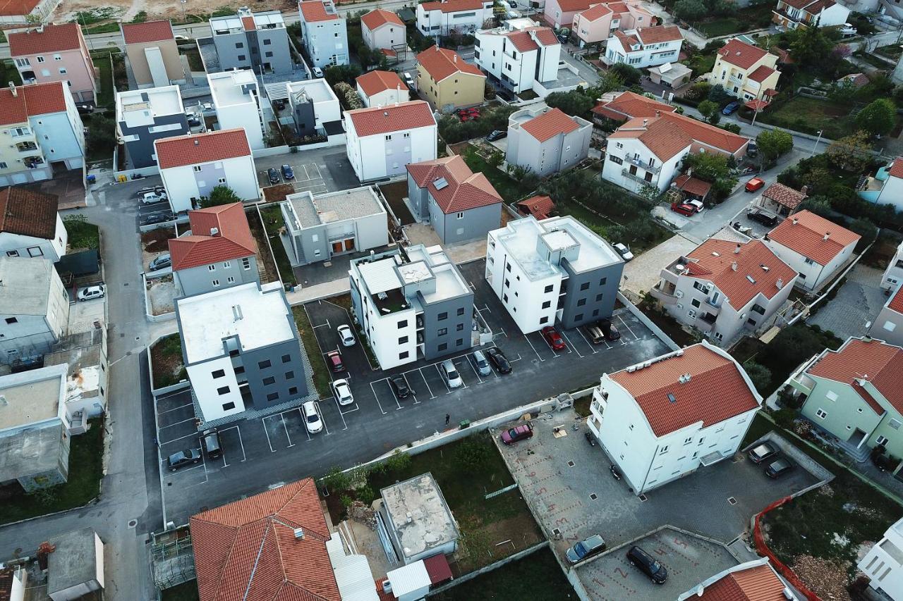 Esso Roof Terrace Apartment ซาดาร์ ภายนอก รูปภาพ